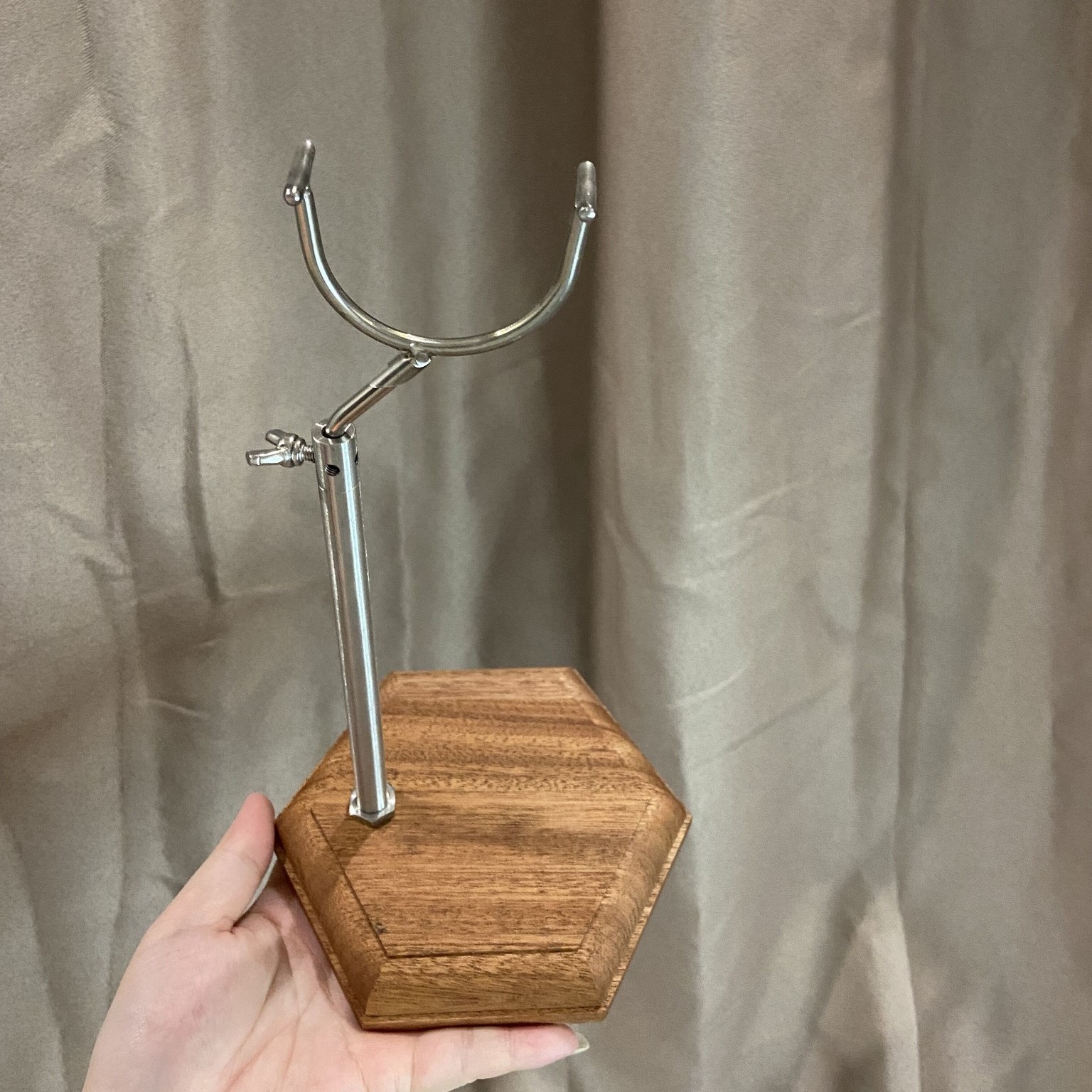 『Doll Stand』 Elegant Wood Standies